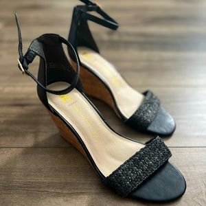 BC Footware Wedge Sandal size 6